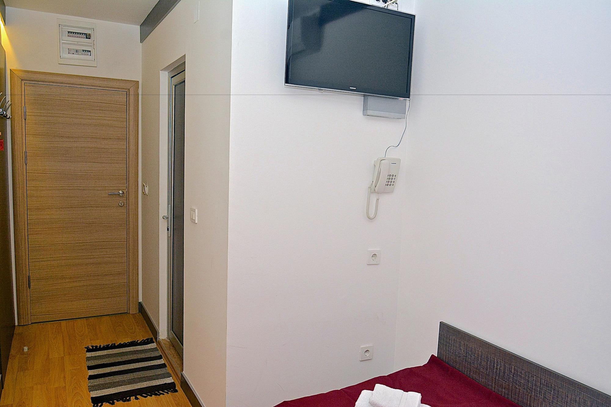 Hotel De Koka Σκόπια Εξωτερικό φωτογραφία