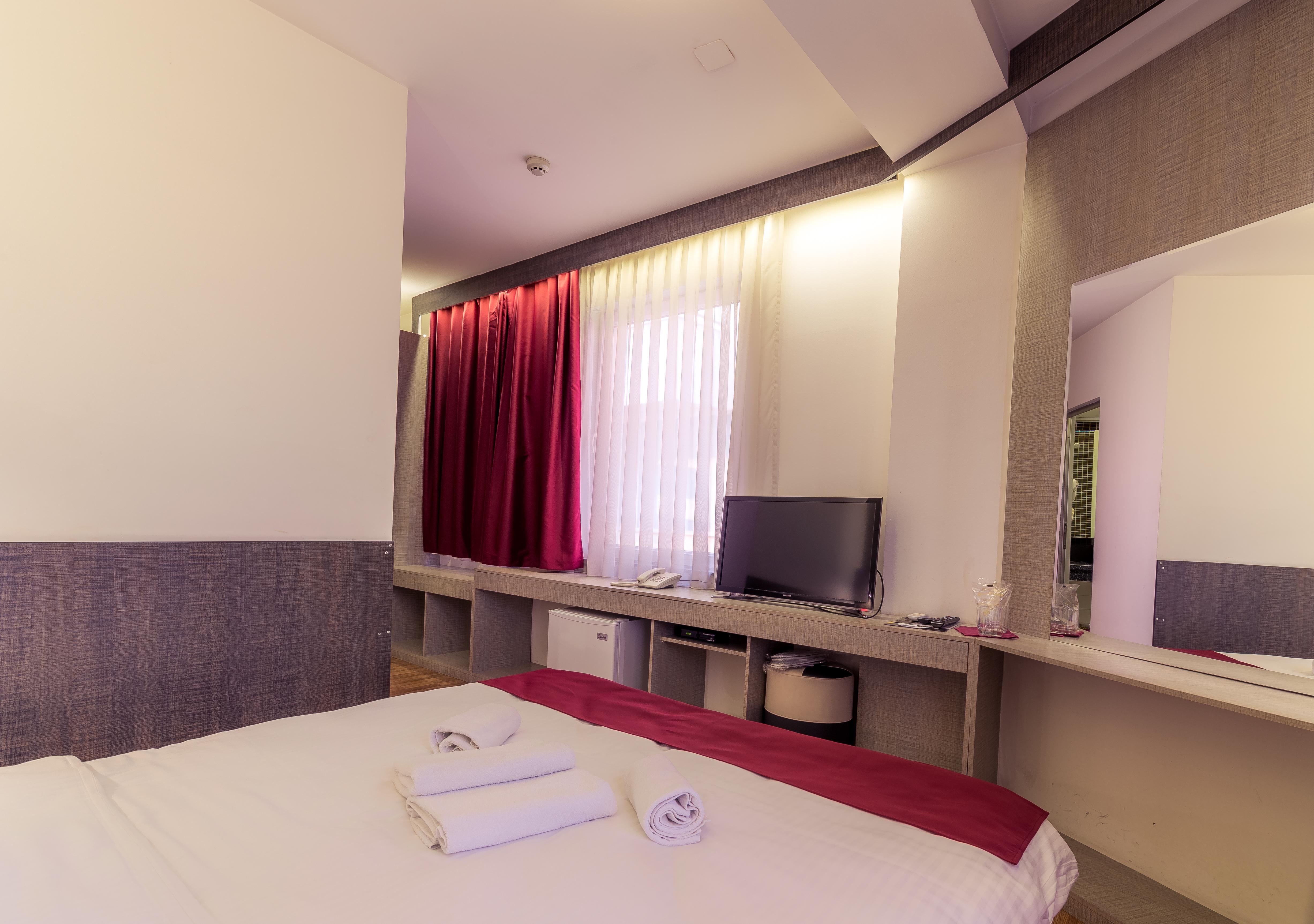 Hotel De Koka Σκόπια Εξωτερικό φωτογραφία