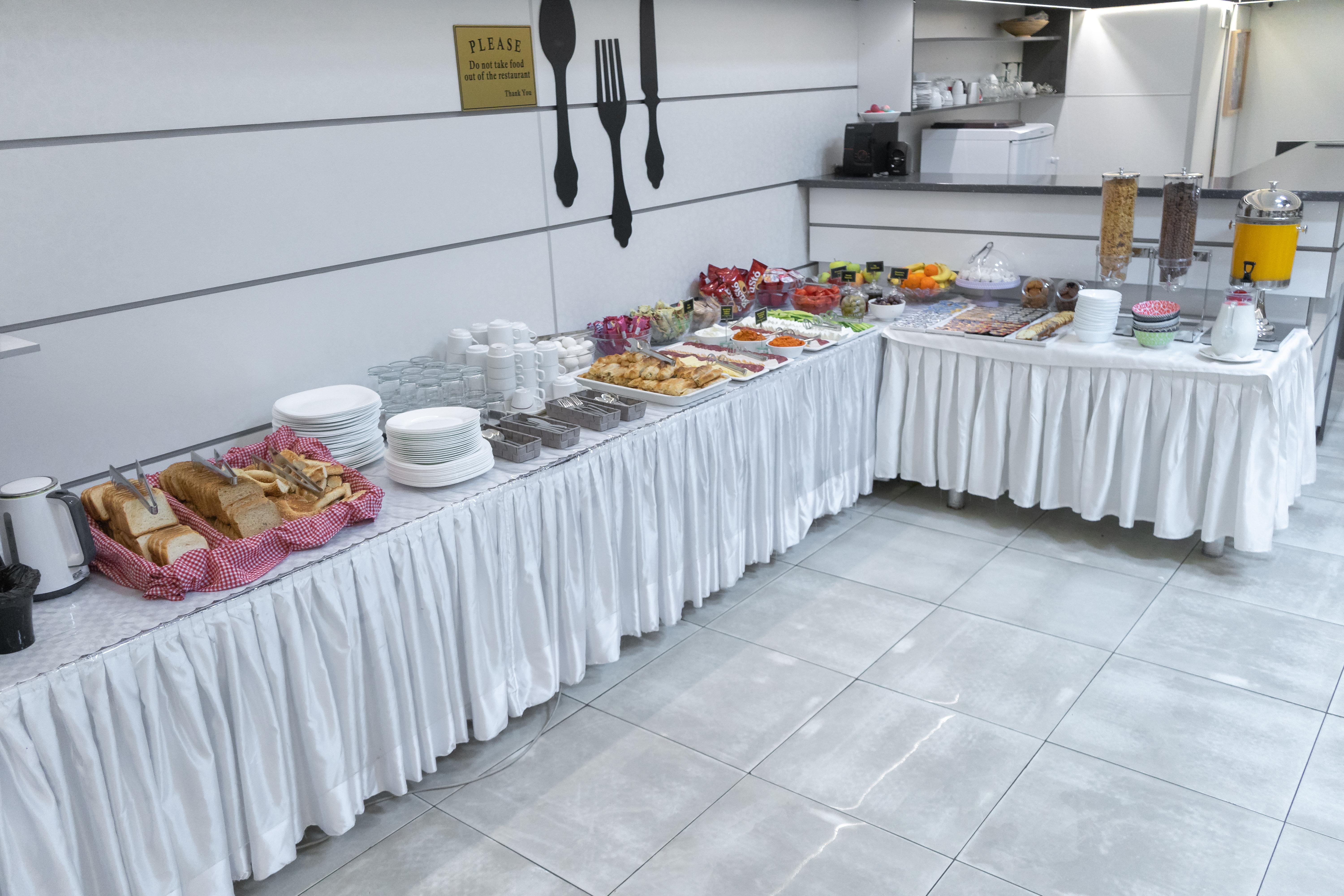 Hotel De Koka Σκόπια Εξωτερικό φωτογραφία