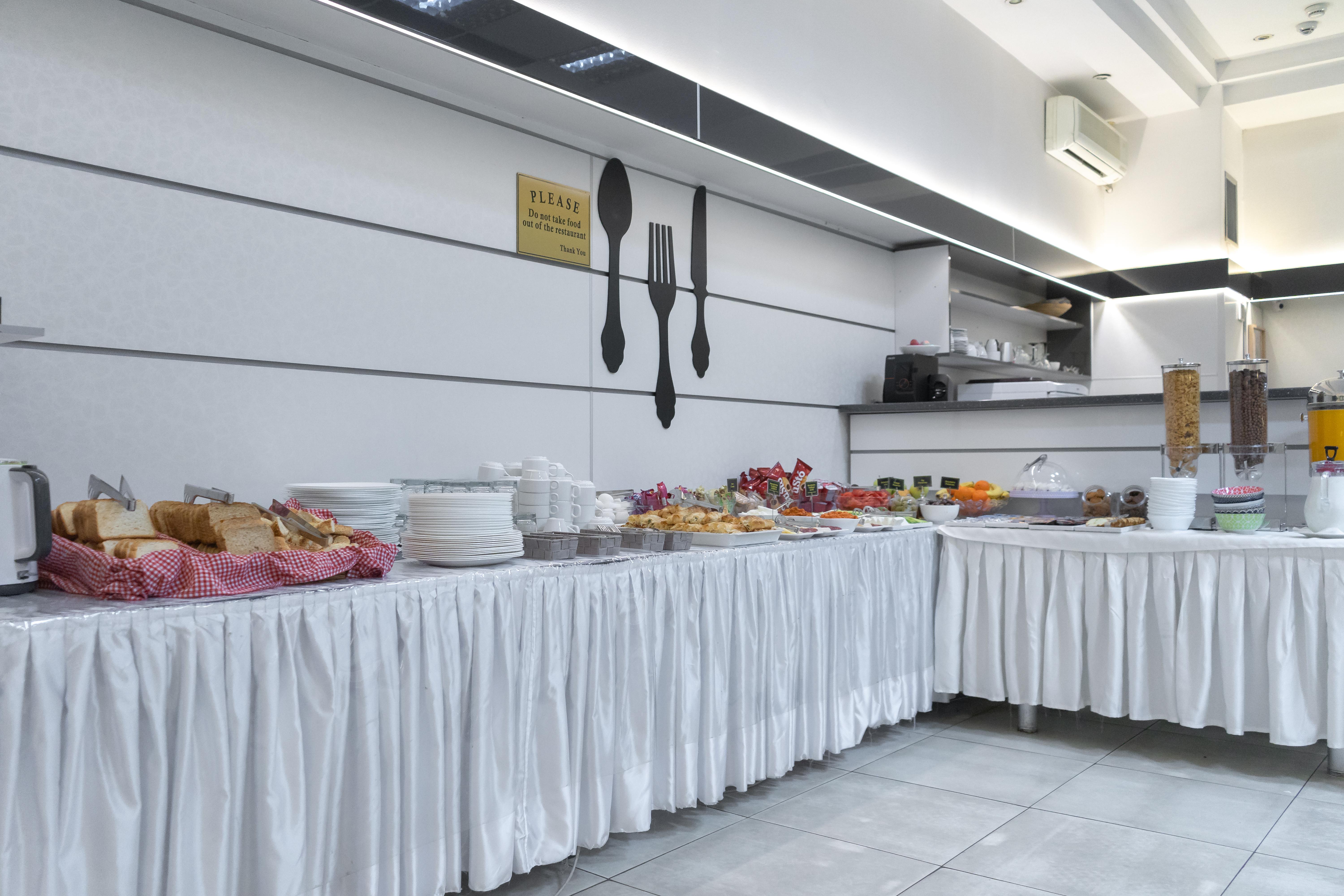 Hotel De Koka Σκόπια Εξωτερικό φωτογραφία